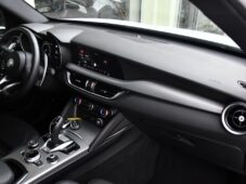 Alfa Romeo Stelvio VELOCE Q4 1M ZÁRUKA - 17