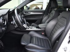 Alfa Romeo Stelvio VELOCE Q4 1M ZÁRUKA - 12
