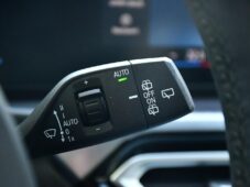 BMW Řada 3 320d M-SPORT xD TAŽNÉ ČR 2xALU - 36