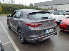 Alfa Romeo Stelvio 2.0 Turbo 16V 206kW Ti - 2
