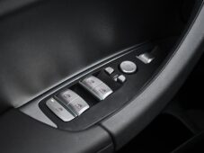 BMW X3 2,0d xDrive M-SPORT ČR 1.MAJ - 24