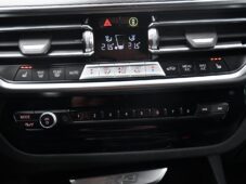 BMW X3 2,0d xDrive M-SPORT ČR 1.MAJ - 32