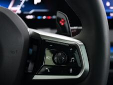 BMW X3 M50 xDrive HUD H&K REZERVACE - 24