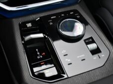 BMW X3 M50 xDrive HUD H&K REZERVACE - 25