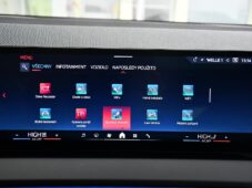 BMW X3 M50 xDrive HUD H&K REZERVACE - 29