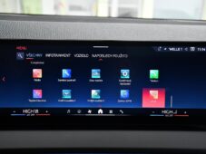 BMW X3 M50 xDrive HUD H&K REZERVACE - 31