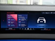 BMW X3 M50 xDrive HUD H&K REZERVACE - 34