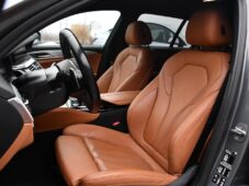 BMW Řada 5 530d xDrive M-SPORT ČR 1.MAJ - 10