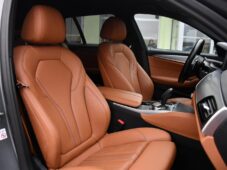 BMW Řada 5 530d xDrive M-SPORT ČR 1.MAJ - 13