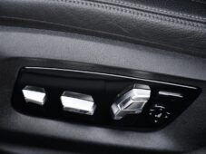 BMW Řada 5 530d LUXURY LINE ČR 1M 2xPNEU - 35