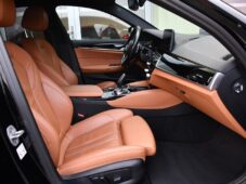 BMW Řada 5 530d xDrive M-SPORT K360 ČR 1M - 16