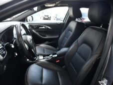 Mercedes-Benz GLA INFINITI QX30 220 CDI 4MATIC - 10