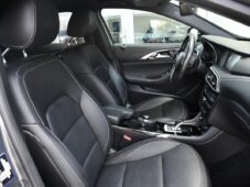 Mercedes-Benz GLA INFINITI QX30 220 CDI 4MATIC - 13