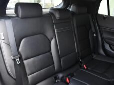 Mercedes-Benz GLA INFINITI QX30 220 CDI 4MATIC - 17