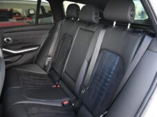 BMW Řada 3 320d xDrive M-SPORT 1M ČR HUD - 20