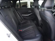 BMW Řada 3 320d xDrive M-SPORT 1M ČR HUD - 19