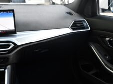 BMW Řada 3 320d xDrive M-SPORT 1M ČR HUD - 7