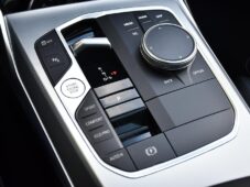 BMW Řada 3 320d xDrive M-SPORT 1M ČR HUD - 25