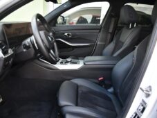 BMW Řada 3 320d xDrive M-SPORT 1M ČR HUD - 12