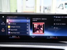 BMW i4 xDriveM50 LASER HUD TAŽNÉ 1M - 35