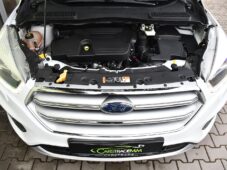 Ford Kuga 2,0TDCi AUT. A/C ČR - 37