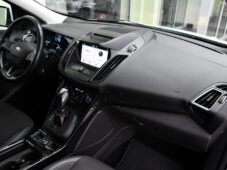 Ford Kuga 2,0TDCi AUT. A/C ČR - 20