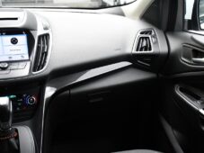 Ford Kuga 2,0TDCi AUT. A/C ČR - 7