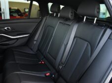 BMW Řada 3 320d xDrive M-SPORT 1.M ZÁRUKA - 21