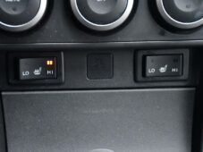 Mazda 6 2.0D 103kW AUT. A/C VYHŘ.SEDAČ - 28