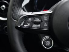 Alfa Romeo Stelvio 2.0TURBO 16V 206kW H/K VELOCE - 24