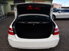 Mercedes-Benz Třídy E 250CDi 4MATIC PANORAMA - 42