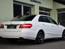 Mercedes-Benz Třídy E 250CDi 4MATIC PANORAMA - 4