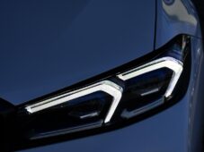 BMW Řada 3 320d xD M-SPORT 3LZÁRUKA ČR 1M - 42