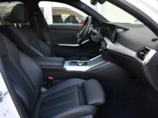 BMW Řada 3 320d xD M-SPORT 3LZÁRUKA ČR 1M - 17