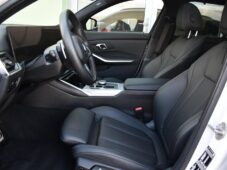 BMW Řada 3 320d xD M-SPORT 3LZÁRUKA ČR 1M - 12