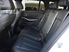 BMW Řada 3 320d xD M-SPORT 3LZÁRUKA ČR 1M - 19