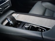 Volvo V90 CC B5 FACELIFT AWD PRAV.SERVIS - 34