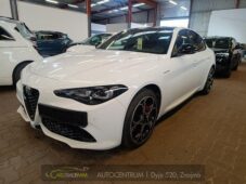 Alfa Romeo Giulia 2.0 Turbo 206kW AT8-Q4 Veloce - 0
