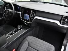 Volvo V60 2.0B4 LED NAV TAŽNÉ - 17