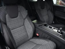 Volvo V60 2.0B4 LED NAV TAŽNÉ - 18