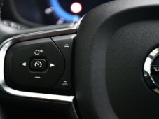 Volvo V60 2.0B4 LED NAV TAŽNÉ - 25
