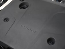 Volvo V60 2.0B4 LED NAV TAŽNÉ - 48