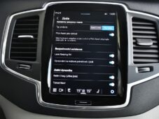 Volvo XC90 T8 AWD RECHARGE 7MÍST 1M 2PNEU - 29