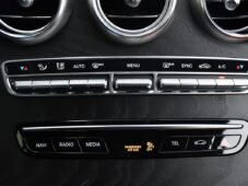 Mercedes-Benz Třídy C 220d AMG LED CARPLAY KAMERA - 18