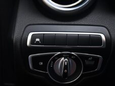 Mercedes-Benz Třídy C 220d AMG LED CARPLAY KAMERA - 25