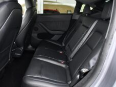 Tesla Model Y LONG RANGE DUAL MOTOR 95,8SoH - 11