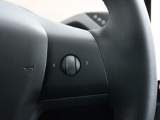 Tesla Model Y LONG RANGE DUAL MOTOR 95,8SoH - 28