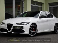 Alfa Romeo Giulia 2.0T VELOCE PANO AT8-Q4 206kW - 0