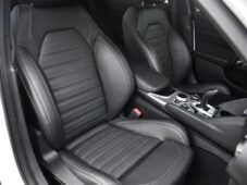 Alfa Romeo Giulia 2.0T VELOCE PANO AT8-Q4 206kW - 21