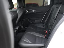 Alfa Romeo Giulia 2.0T VELOCE PANO AT8-Q4 206kW - 16